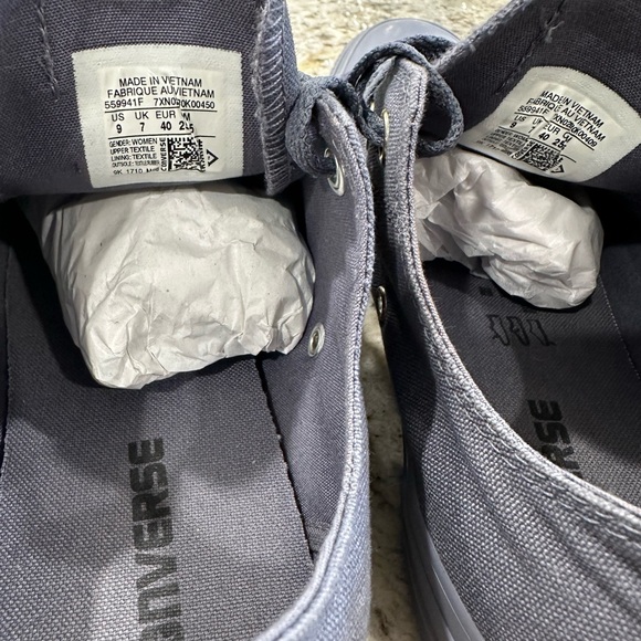 Converse All Star Blue Sneakers with Gold Details Limited edition Size 9 Woman - Picture 3 of 10